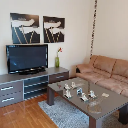 Apartamento Pineto Makarska